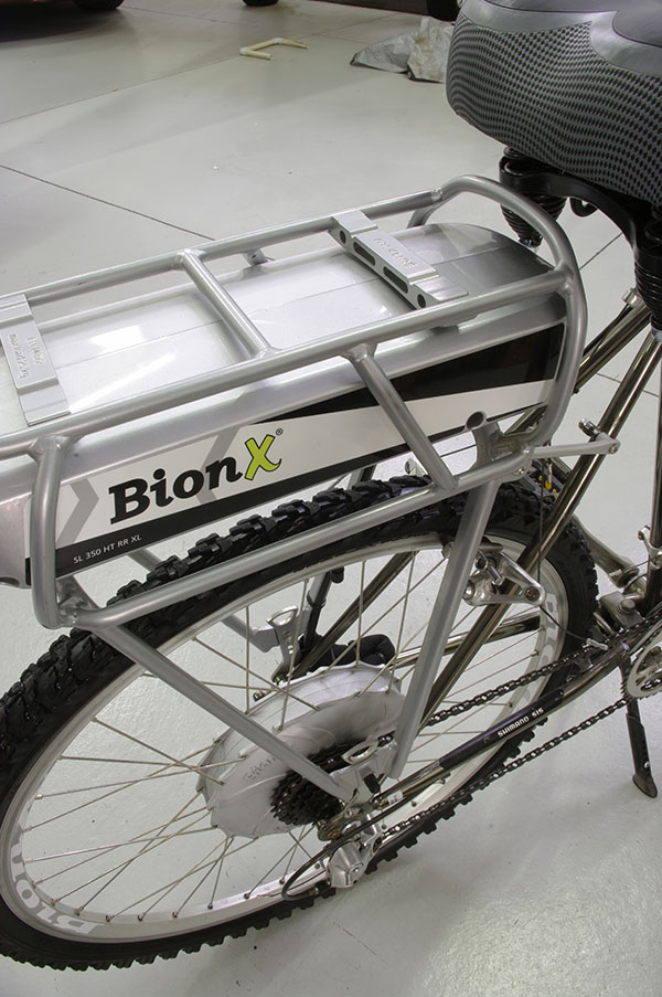 Bionx battery mount close up